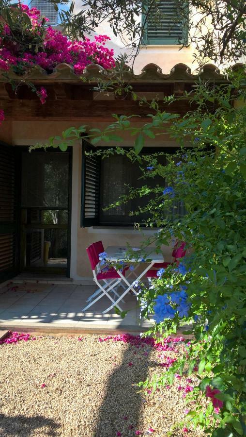 La Casa Nel Borgo Villa Chia Eksteriør billede