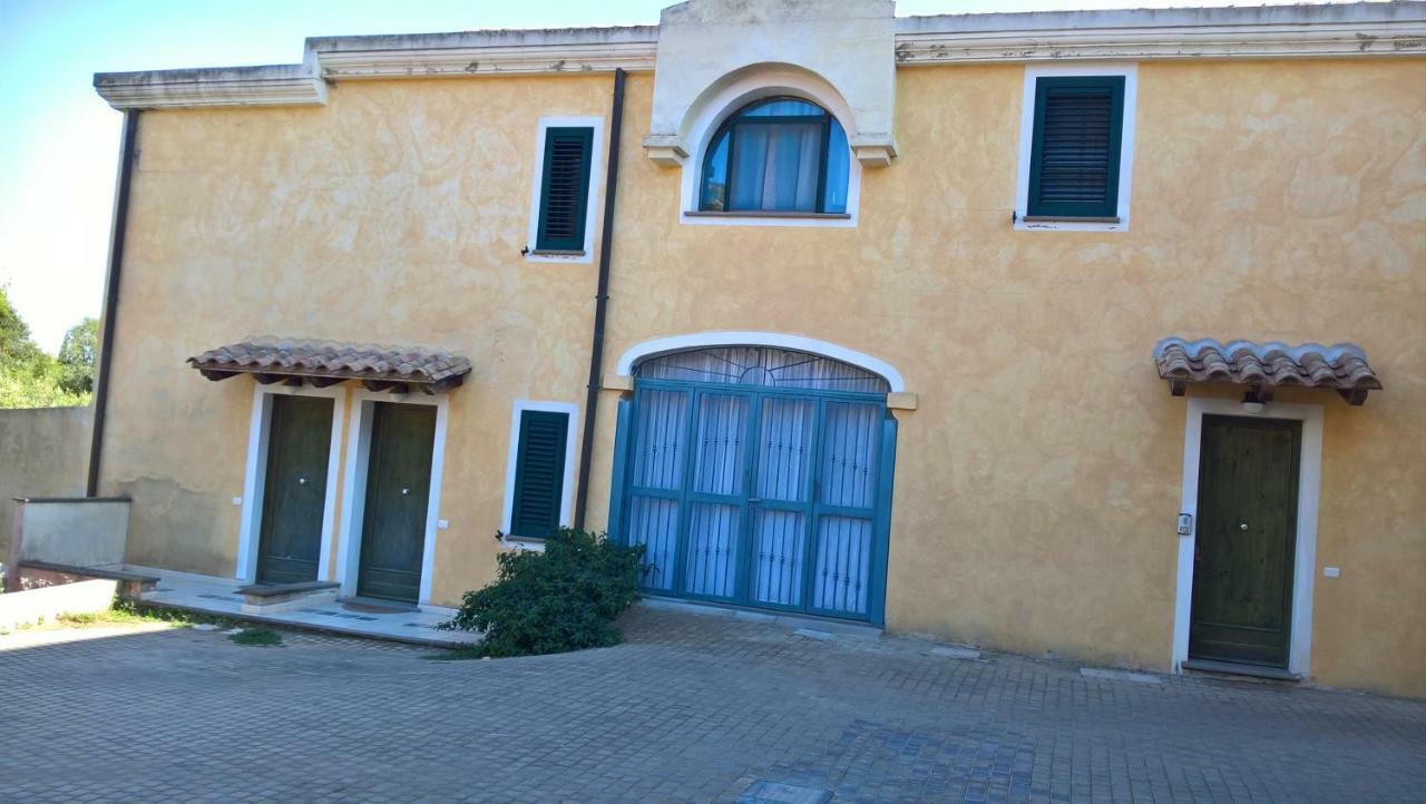 La Casa Nel Borgo Villa Chia Eksteriør billede